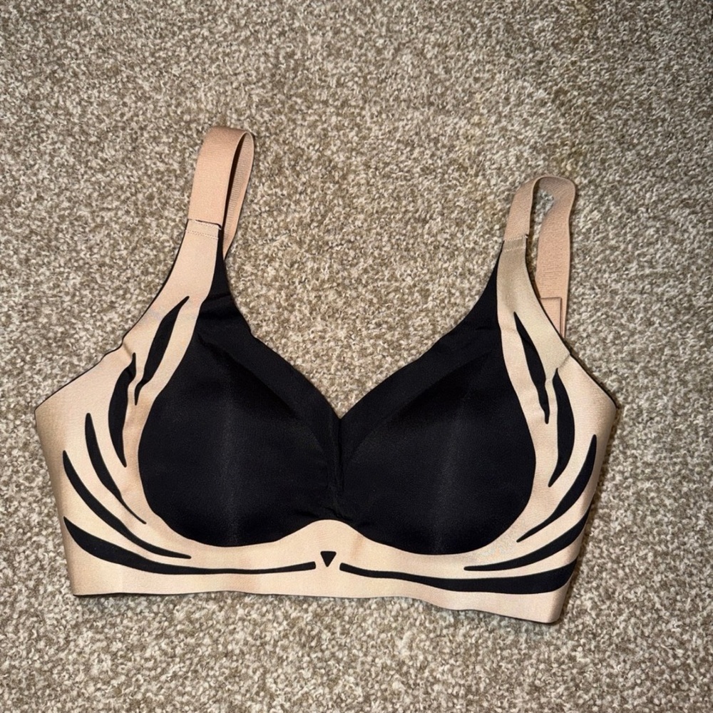 Elegant Black and Tan Women's Bra